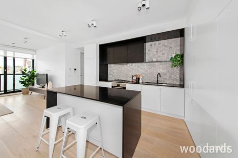 Property photo of 102/1094 Glen Huntly Road Glen Huntly VIC 3163