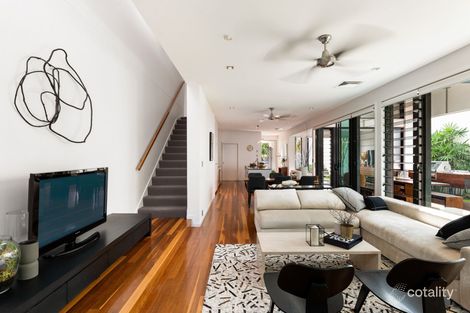 Property photo of 37 Shore Crescent Bulimba QLD 4171