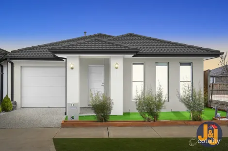 Property photo of 11 Yellowgum Way Donnybrook VIC 3064