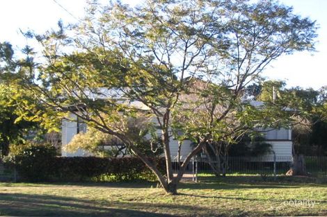 35 Marian St, Miles, QLD 4415