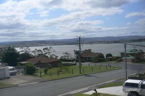 Property photo of 9 Beach Road Midway Point TAS 7171