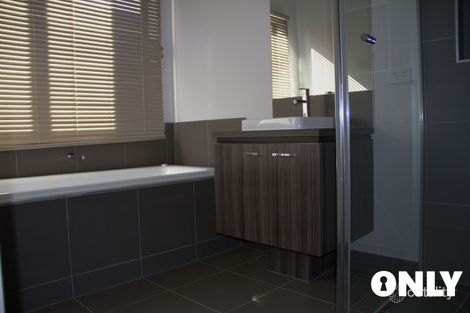 Property photo of 15 Danton Circuit Clyde North VIC 3978