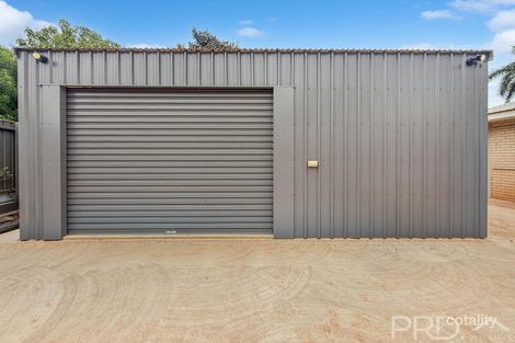 Property photo of 6 Parker Close Baynton WA 6714