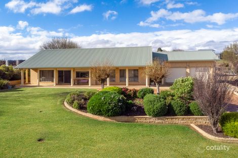 16 Queen Louisa Dr, Long Flat, SA 5253