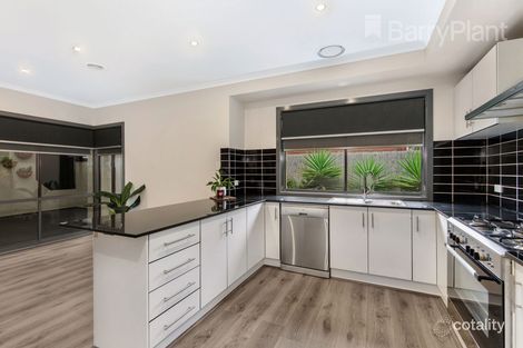 Property photo of 18 Doherty Street Deer Park VIC 3023