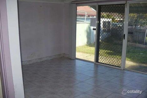 Property photo of 8 Moonah Place Macquarie Fields NSW 2564