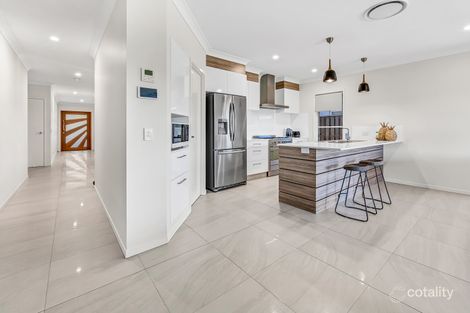 Property photo of 33 Whitsunday Circuit Pimpama QLD 4209