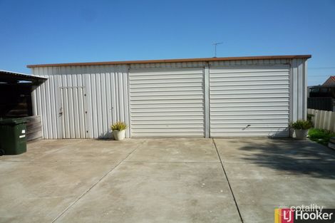 Property photo of 6 Armstrong Street Halls Head WA 6210