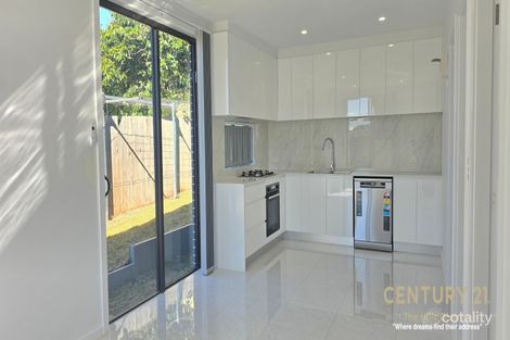 Property photo of 1 Emex Place Macquarie Fields NSW 2564