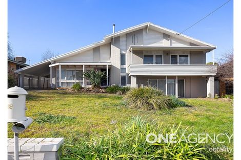 Property photo of 18 White Avenue Kooringal NSW 2650