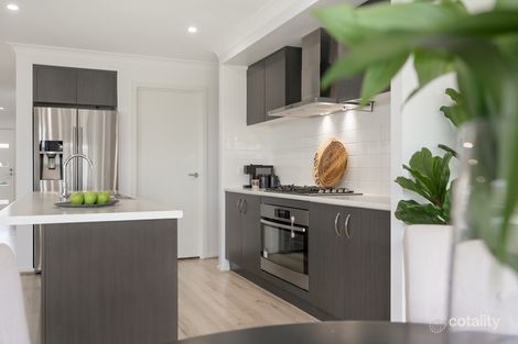 Property photo of 43 Jennings Crescent Spring Farm NSW 2570