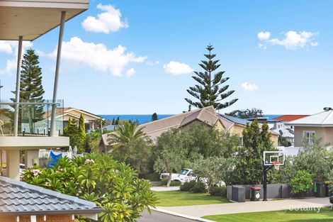 Property photo of 6 Peirse Way Marmion WA 6020