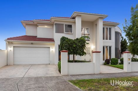 Property photo of 17 Fairways Boulevard Deer Park VIC 3023