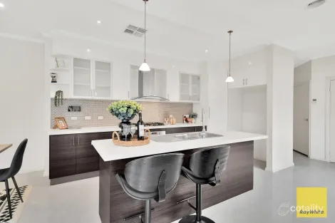 Property photo of 12 Hovell Drive Burnside Heights VIC 3023