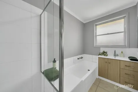 Property photo of 5 Winton Court Broadmeadows VIC 3047