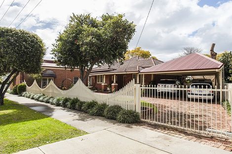 Property photo of 16 Third Avenue Woodbridge WA 6056