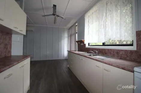 6 Railway Ave, Parkside, QLD 4825