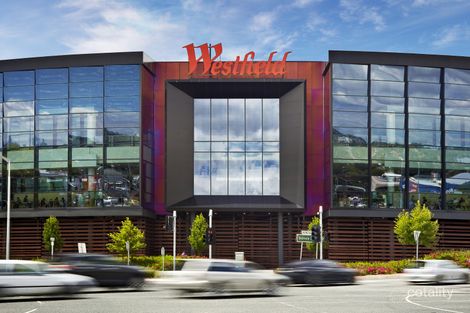 76 Deep Creek Dr, Doncaster East, VIC 3109