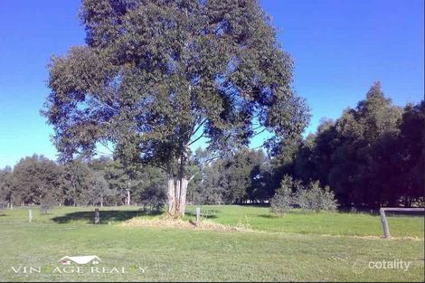 Property photo of 33 Stockmans Close Oakford WA 6121