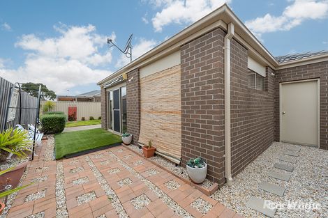 Property photo of 21/3 Austin Place Melton South VIC 3338
