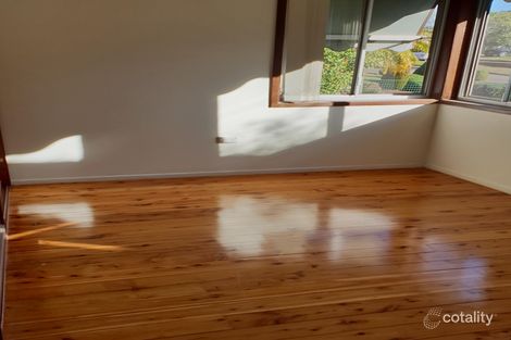 Property photo of 8 Simone Crescent Casula NSW 2170