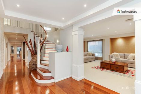 Property photo of 12 McPherson Place Werribee VIC 3030