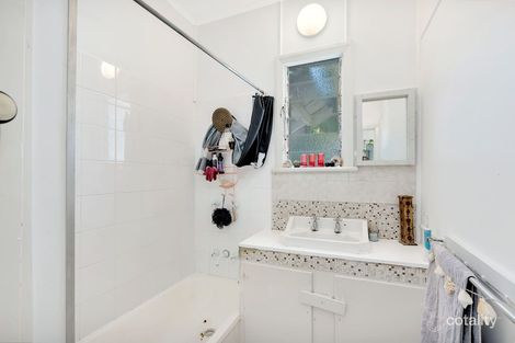 Property photo of 27 Parker Street Labrador QLD 4215