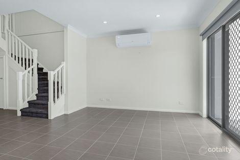 Property photo of 52 Bushlark Crescent Williams Landing VIC 3027