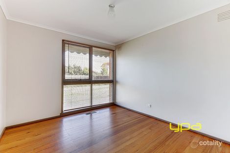 Property photo of 11 Bickford Close Tullamarine VIC 3043