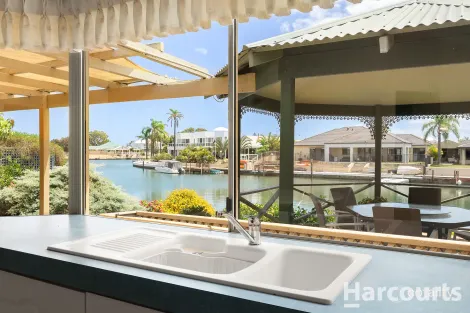 Property photo of 40 Waterside Drive Dudley Park WA 6210