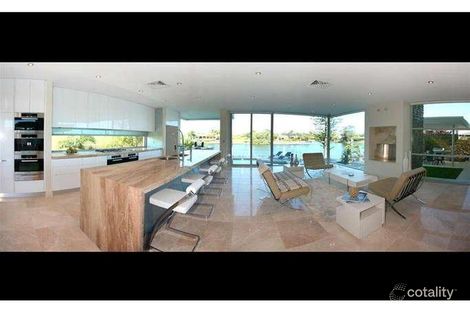 Property photo of 13 Saint Moritz Terrace Bundall QLD 4217