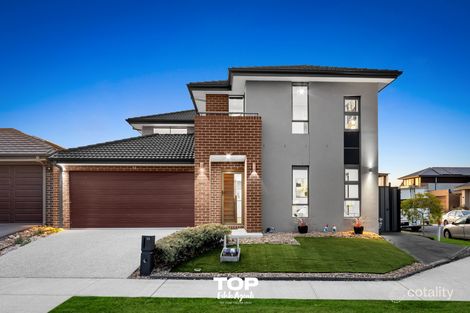 13 Kilmarnock Way, Clyde North, VIC 3978