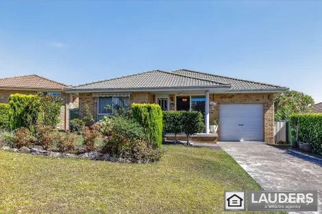 8 Snoewood St, Old Bar, NSW 2430