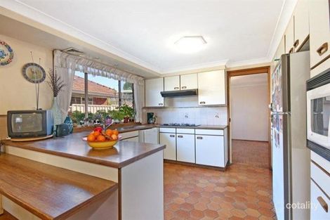 Property photo of 3 Rosalie Crescent Greenacre NSW 2190