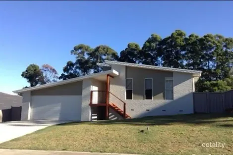 4 Berkeley Dr, Bonville, NSW 2450