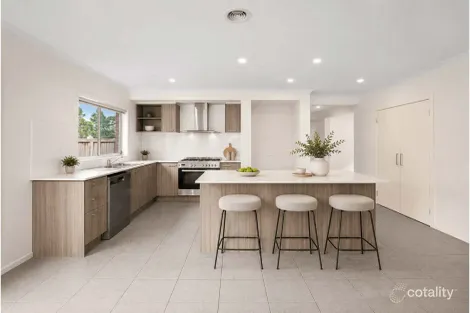 Property photo of 37 Foxley Crescent Mickleham VIC 3064
