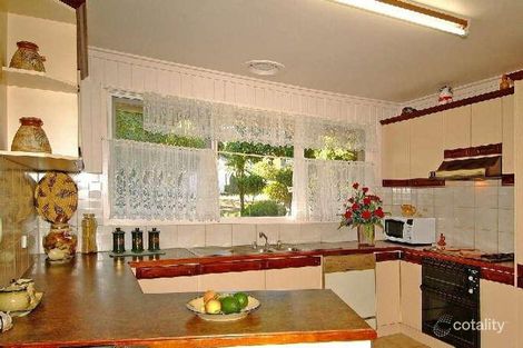 Property photo of 28 Mayfair Avenue Templestowe Lower VIC 3107