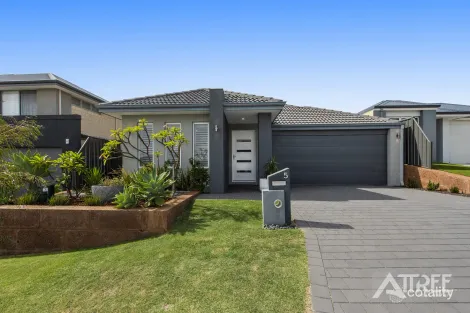 Property photo of 5 Claymore Place Piara Waters WA 6112