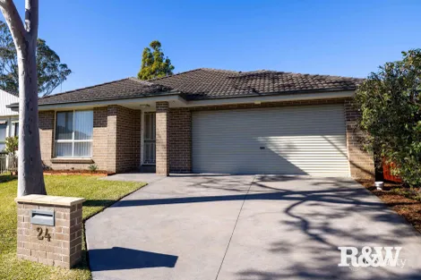 Property photo of 24 Matthews Square Ingleburn NSW 2565