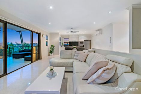 Property photo of 1/18 Menton Avenue Varsity Lakes QLD 4227