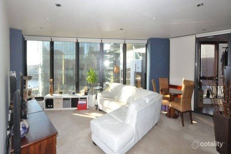 Property photo of 912/100 Harbour Esplanade Docklands VIC 3008