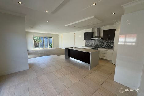 Property photo of 1 Nanworen Crescent Bell Park VIC 3215