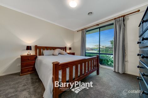 3 Sandalwood Dr, Pakenham, VIC 3810