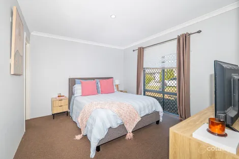 Property photo of 5 Podger Way Brookdale WA 6112