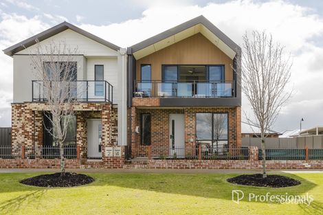 Property photo of 4 Mango Lane Upper Swan WA 6069