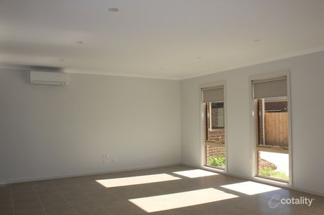 Property photo of 2/42A Tarneit Road Werribee VIC 3030