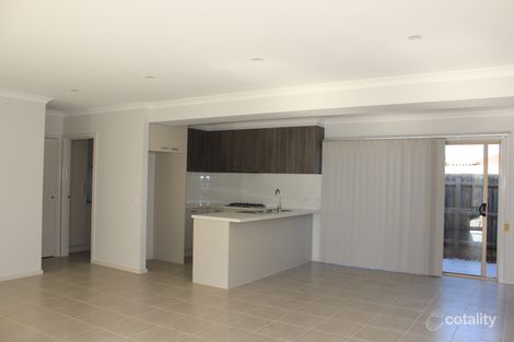 Property photo of 2/42A Tarneit Road Werribee VIC 3030