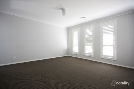 Property photo of 31 Kerrigan Crescent Elderslie NSW 2570