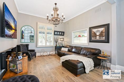 Property photo of 10 Canterbury Street Cranbourne VIC 3977