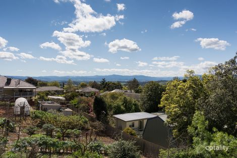 11 Victoria Rd, Chirnside Park, VIC 3116